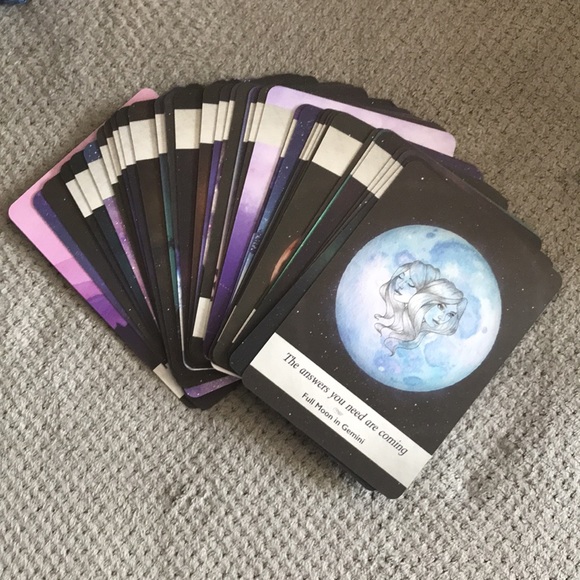 Moonology deck - Picture 3 of 4